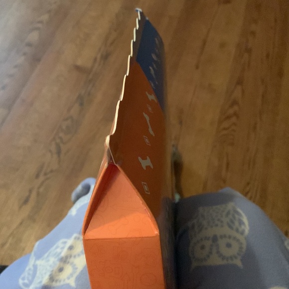 MONOPOLY -CATS v/s DOGS. BRAND NEW/NEVER BEEN USED - Picture 3 of 3